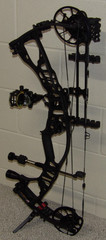 Loaded Hoyt VTM 31 Bow Package- 60/70 lb – Black Finish- 25″ to 30″ Draw Length