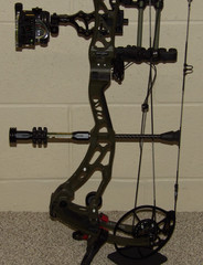 Loaded Right Hand 2025 Bowtech Solution LS Bow Package-24.5 to 30″, 60 to 70 lb