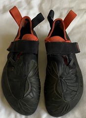 Butora Narsha Black/Orange Climbing Shoes – Women’s Size 6