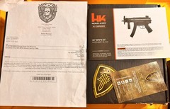 Elite Force H&K MP5K AEG Airsoft Replica w/ 6 MP5 Magazines, Box & Manual