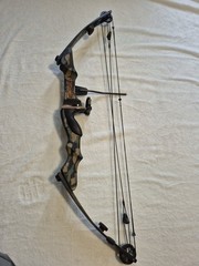 Martin Speed Flite RH Compound Bow 70lb 31in Draw 38in Camo/Black Aluminum