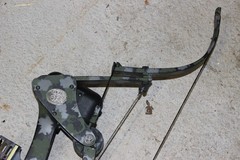 RARE VINTAGE ONEIDA SCREAMING EAGLE COMPOUND RECURVE BOW w/ QUIVER RIGHT HAND