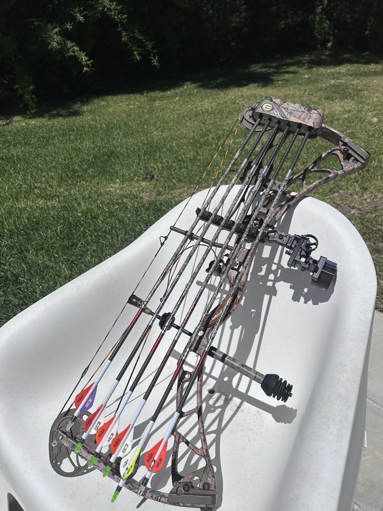 Elite Synergy Bow 30.5” 70#