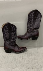Vintage Black Cherry Leather Western Cowboy Boots Star Stitching Size 8D