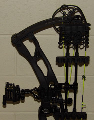 Hoyt Carbon RX-9 Bow Package- RedWrx RX9 -65 to 75 lb- Black – LEFT Handed