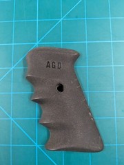 AirGun Designs wraparound molded «battle» grips. Fit standard Mag frames. RARE!