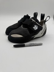 Evolv V6 Climbing Shoes Black/White Men’s US 9/ EU 42