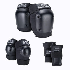 Roller Derby «Fresh Meat» Skate and Protective Gear Starter Package Riedell Dart