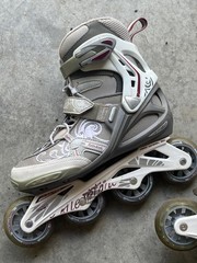 Rollerblade Spark 80 Max Wheel 80 Women’s Size 8 White/Silver/Maroon