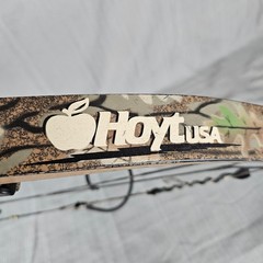 Classic Hoyt USA Raptor Series Compound Bow Excel 60-70lbs 29″ Draw – RH