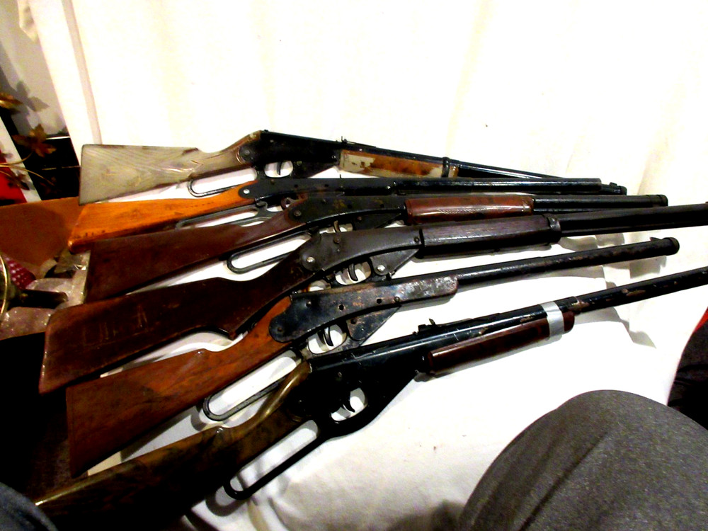 Vintage Daisy BB Rifle Lot Selling for Parts 2-111B/94/36/102 & Red Ryder