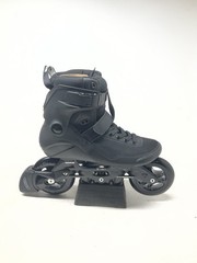 PS Swell Triple Black SkatesSize 7.5 EU40