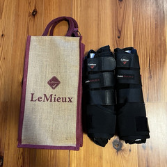 LeMieux ProStable Travel Boots Pair Black Size S with LeMieux Carry Bag- LikeNew