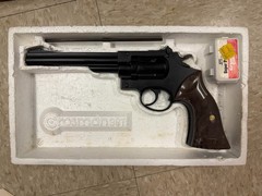 Crosman Model 38T /.177 6 Shot Pellet Revolver. New In Box!