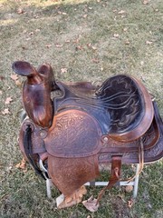 14” Simco 7400 Tooled Leather Saddle FQHB
