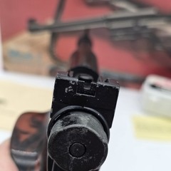 Vintage Crosman MARK I Single Shot .22 Caliber Pellet CO2 Target Pistol w/box