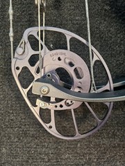 2024 PSE Nock 30 ES RH Hunting Bow Pkg(Nice!Read!) 60-70lbs 28.5-31in Draw Black