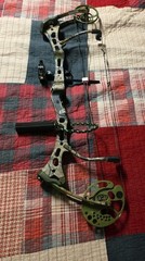 BEAR MAULER COMPOUND HUNTING BOW RIGHT HAND ARCHERY BOW REALTREE APG CAMO