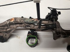 Bear Species Compound Bow Package! RH 23.5-30.5″ 55-70lbs. QAD arrow rest sight