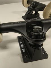 Sonora Thunder 145 Skateboard Trucks With DGK 53 mm Wheels & Mounting Screws