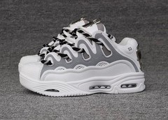 Osiris Men’s D3 2001 25 Years Edition skate shoes White/Grey/Silver