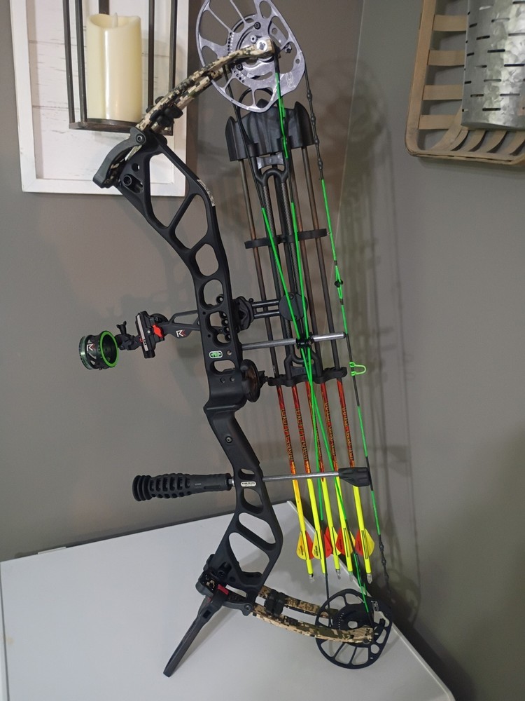 PSE Embark Knock On Edition Right Hand 70lb Bow Loaded