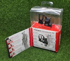 QAD Ultrarest Integrate R2 Right Hand Full Containment Drop-Away Arrow Rest
