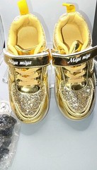 LED Light Up Roller Skate Shoes Glitter Gold Woowyet Size 12 Little Kid EUR 30