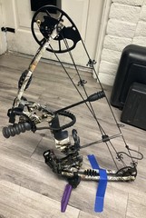Predator Archery Raptor 34″ Compound Bow Right Hand PSE 5‑Pin Excellent