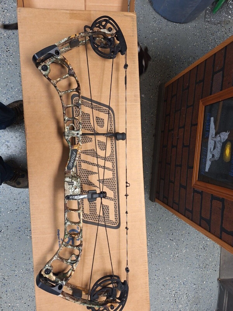 Prime Logic CT-3 Compound Bow Right Hand 55-65# 335fps!