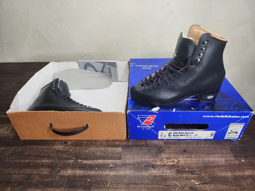 Riedell 336 Roller Skate Boots New SZ 5.5 M NOS BLACK LEATHER HIGH QUALITY VTG