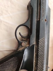 2 VINTAGE Daisy model 188 .177 cal BB Single Stroke Pneumatic Air Pistols Guns