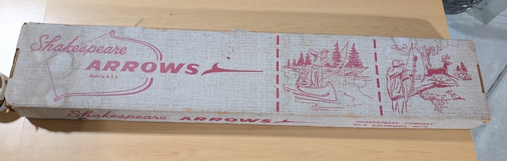 Shakespeare Archery Cedar Arrows, A51-2. One Dozen, 1962. 50#-55#
