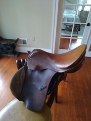 Vintage Stubben «Siegfried» Leather Saddle, TW 30.5 cm, Seat Size 18 in. (45 cm)