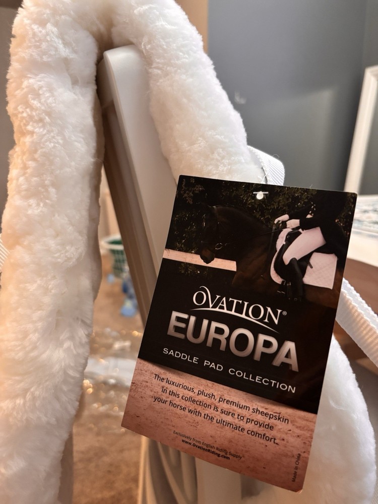 Ovation Europa Saddle Pad Collection Sheep Skin