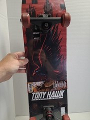 TONY HAWK SIGNATURE SERIES SKATEBOARD 31 Inches Red Black