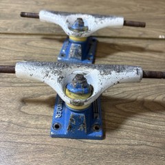 Thunder Skateboard Trucks Blue White Grenade Heart 7.75” Used VTG