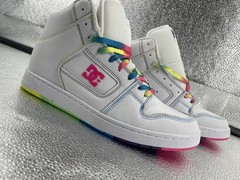 DC Unisex woman’s White Multicolor High Top Sneakers Rainbow Laces Size 10