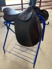 English Collegiate Close contact Saddle 16.5 medium tree Leather/synthetic