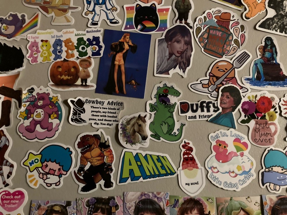 Lot Of Over 120 Cute Stickers Vinyl/Paper Mix *Free Ship* Dogs Icons Ect