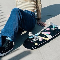 Impala Saturn 8.25″ Robin Eisenberg LIMITED EDITION Skateboard Complete – New!