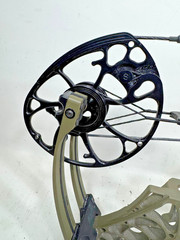 Mathews Phase 4 Ambush Green 25.5-30″ Draw 50-70 lbs Compound Bow ! Right Hand!