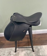 Wintec 17” inch 500 all purpose Saddle easy change gullet/stirrups/48”leathers