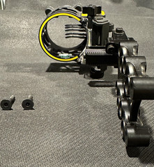 Trophy Ridge React Pro 5-Pin Fixed Bow Sight Right Hand Compound Black/Yellow