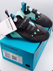 Scarpa Instinct VS Wmn Climbing Shoes Women’s Size 6.5, New In Box, Black & Aqua