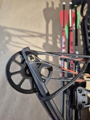 BARNETT ARCHERY MODEL XP 370, W/ FOUR BOLTS IN QUIVER (B33009203)