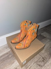 DINGO – Cowgirl Booties – ONE OF A KIND -Leather/Embroidered – Women’s 7 NEW!!