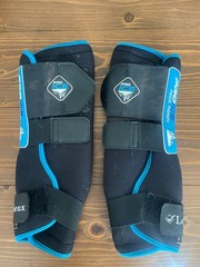 LeMieux Freeze Flow Ice Boot FOUR total front & back med & lg