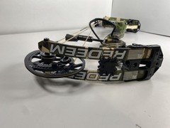 Bear Archery Right-Handed 55-70 Draw Weight Redeem Compound Bow – Emerge 2.0