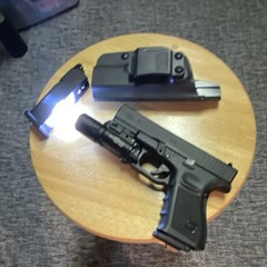 Umarex Elite Force – Glock 19 Gen3 GBB Gas Blowback Airsoft Gun + Surefire X300